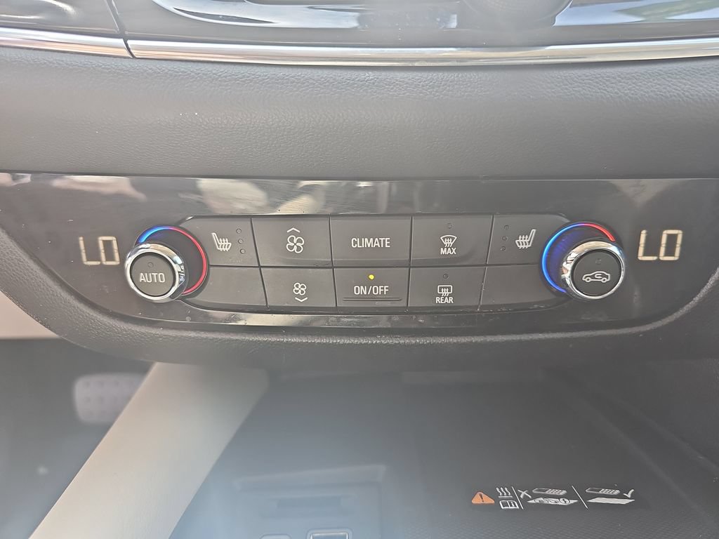 Certified 2024 Buick Enclave Essence w/ Sport Touring Edition FWD image 27