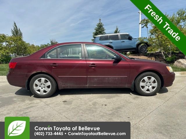 Used 2009 Hyundai Sonata GLS FWD image 2