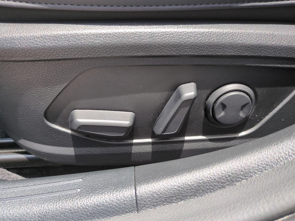 Used 2025 Kia K5 GT-Line w/ GT-Line Premium Package FWD image 15