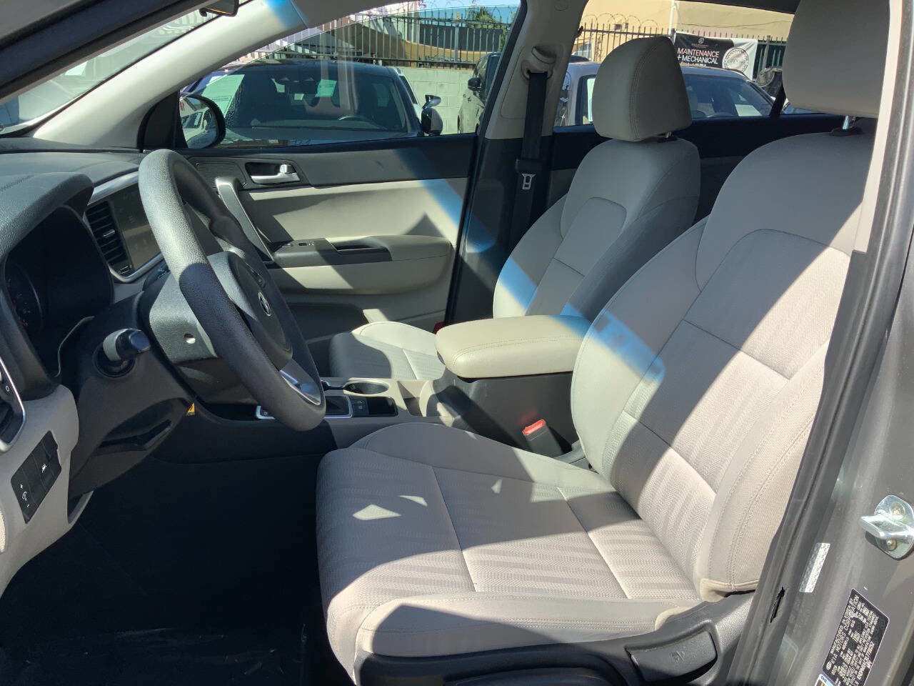 Used 2020 Kia Sportage LX FWD image 14