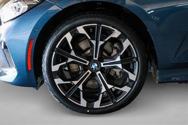 Certified 2025 BMW 330i xDrive Sedan w/ Premium Package image 9