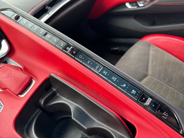 Used 2020 Chevrolet Corvette Stingray Preferred Cpe w/ 2LT Preferred Equipment Group RWD image 31