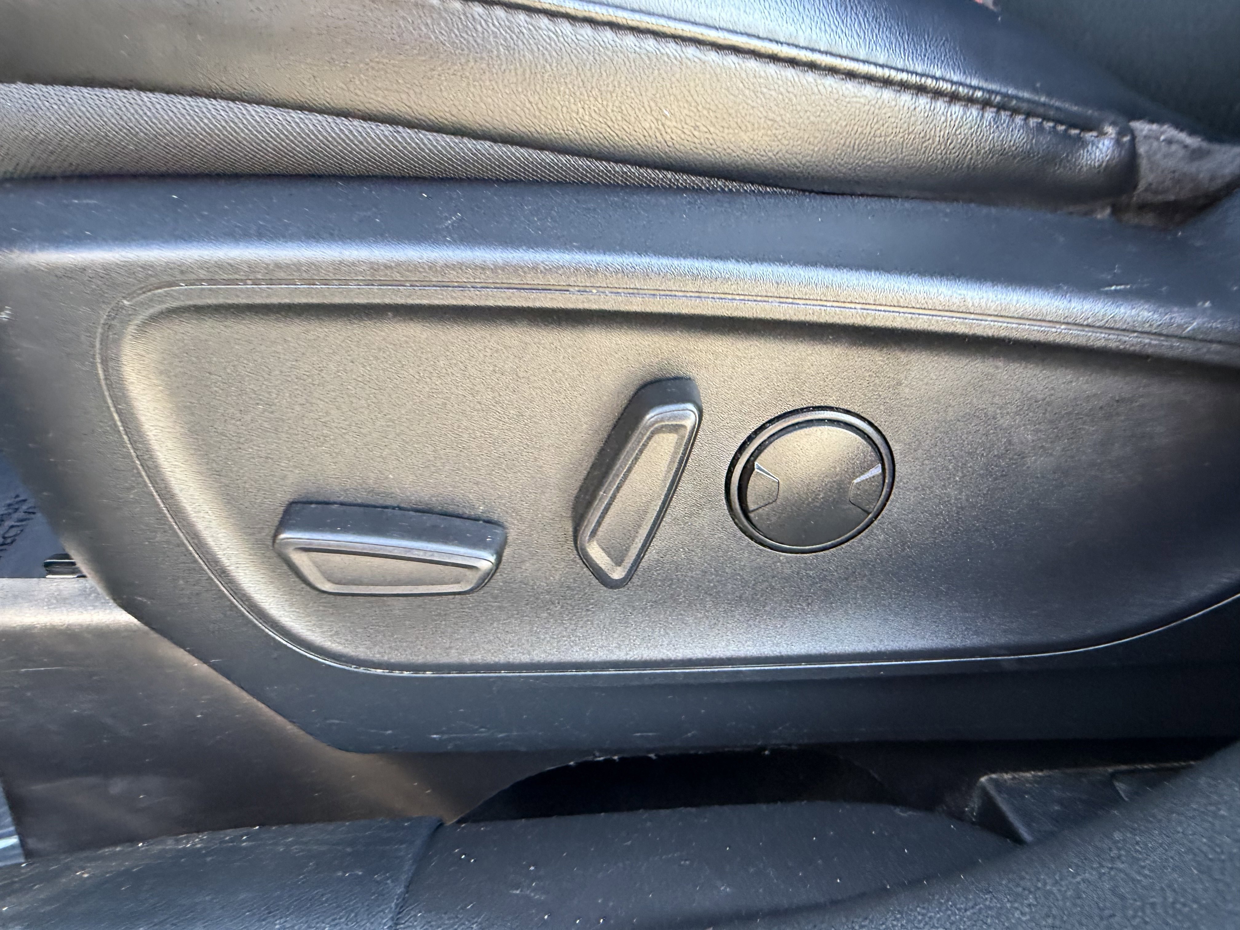 Used 2024 Ford Escape ST-Line w/ Cold Weather Package image 15