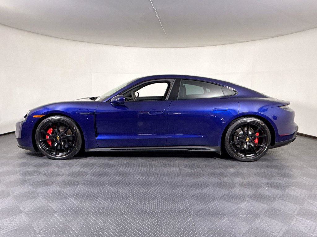 Certified 2024 Porsche Taycan GTS AWD/4WD image 2