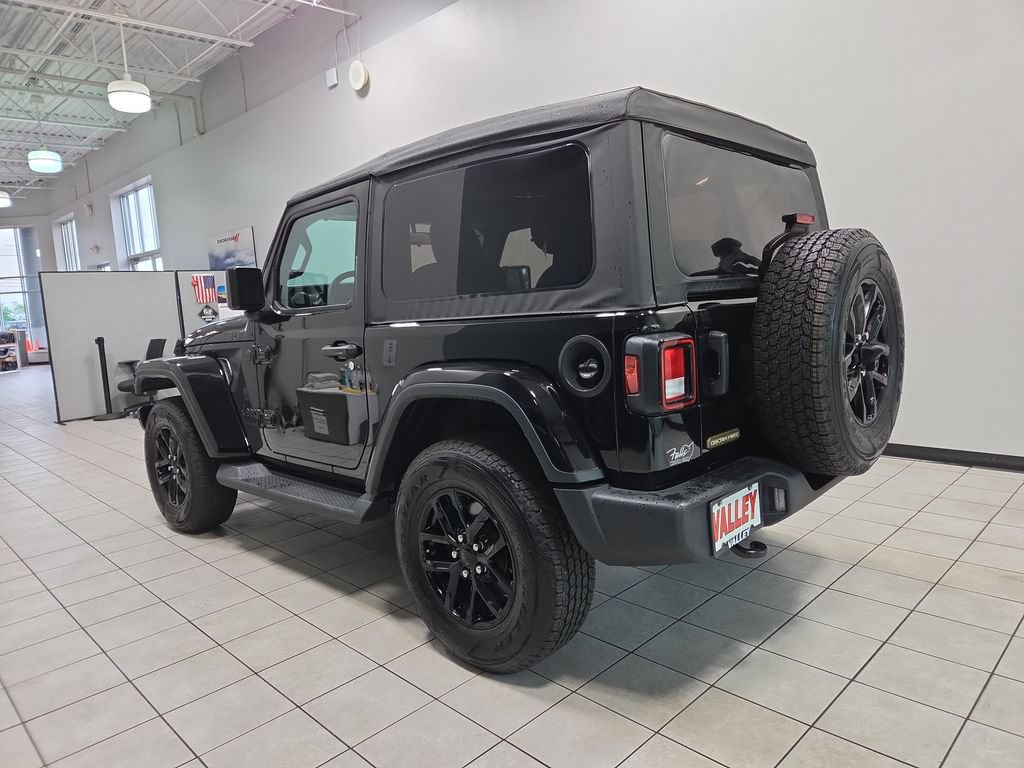 Used 2023 Jeep Wrangler Sport AWD/4WD image 5