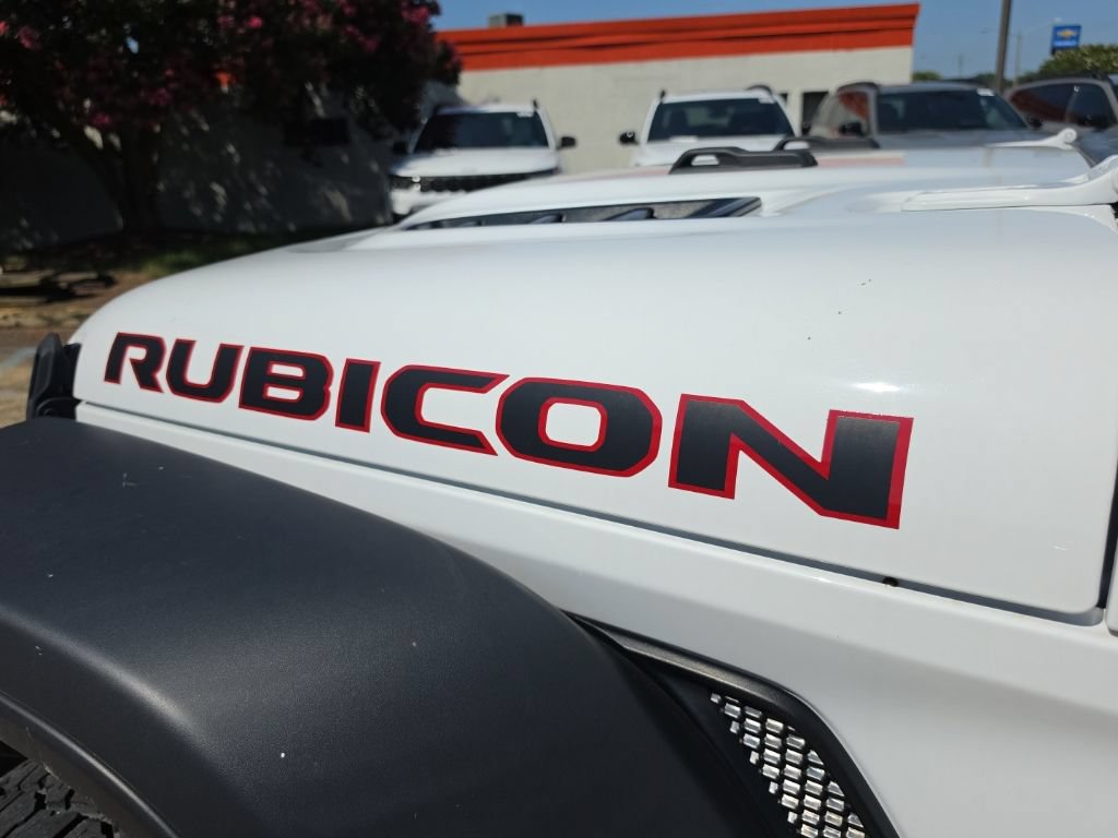 Used 2023 Jeep Gladiator Rubicon w/ Cold Weather Group AWD/4WD image 17