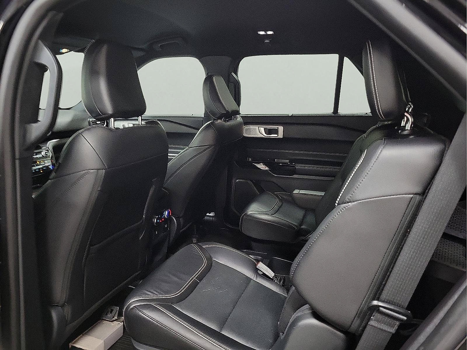 Used 2021 Ford Explorer ST w/ Equipment Group 401A image 9