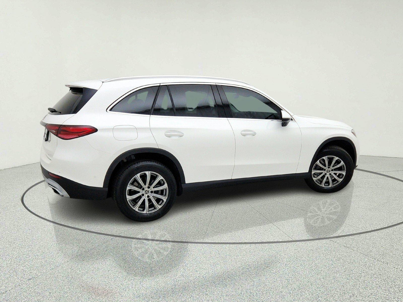 Certified 2024 Mercedes-Benz GLC 300 image 8