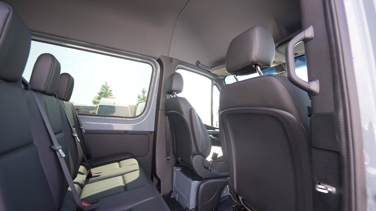 New 2026 Mercedes-Benz Sprinter 2500 image 10