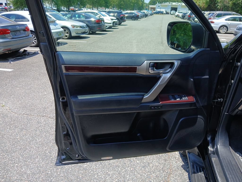Used 2019 Lexus GX 460 Premium AWD/4WD image 22