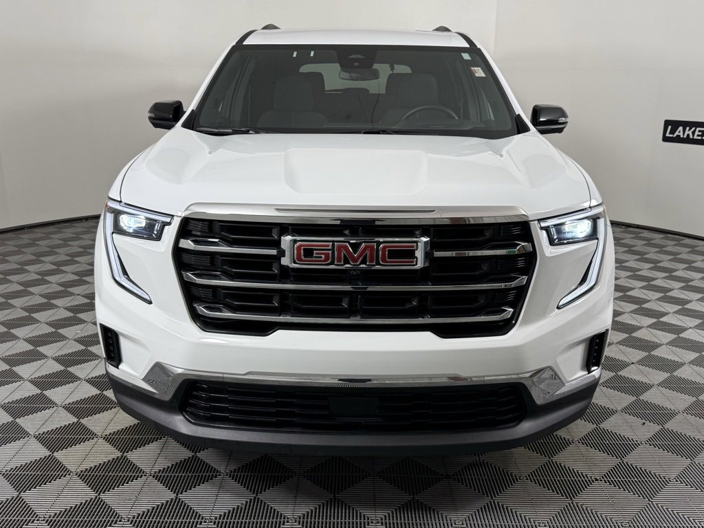 Used 2025 GMC Acadia Elevation image 9