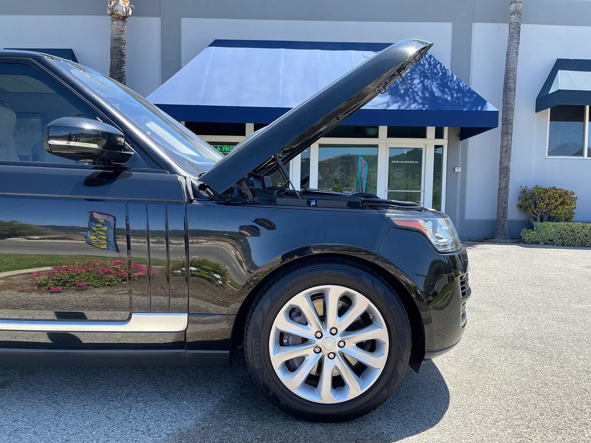 Used 2017 Land Rover Range Rover HSE AWD/4WD image 38