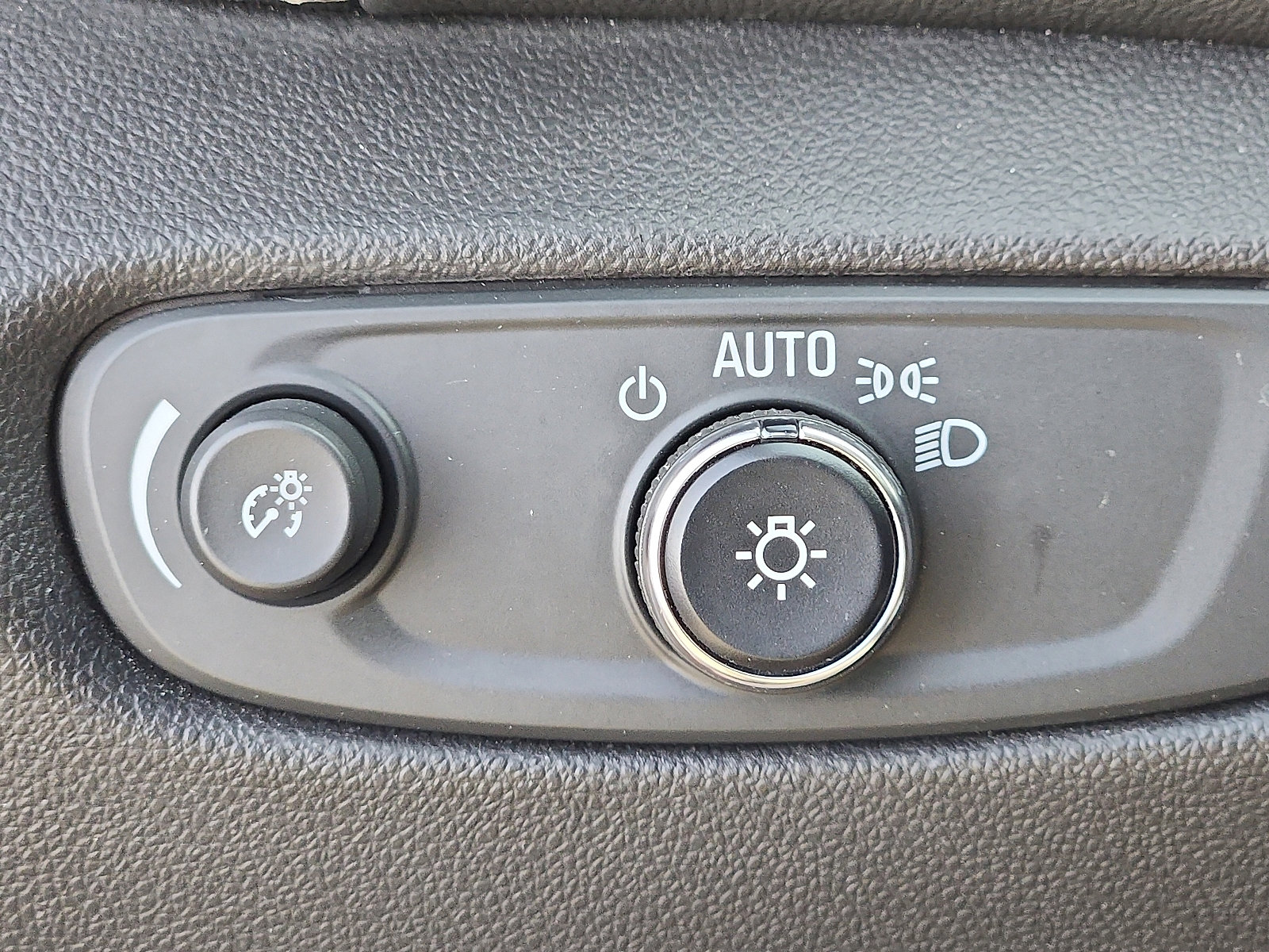 Used 2023 Chevrolet Blazer LT image 25