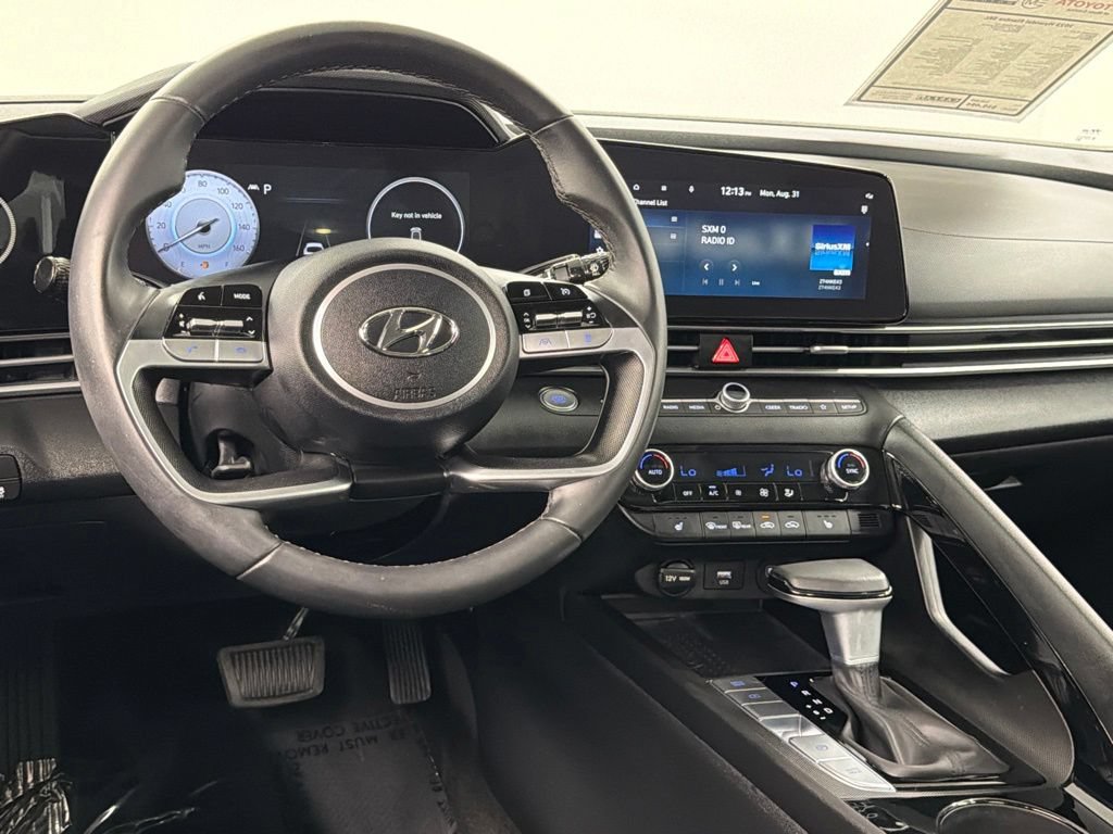 Used 2023 Hyundai Elantra SEL w/ Convenience Package FWD image 35