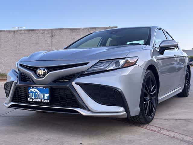 Used 2024 Toyota Camry XSE FWD image 11