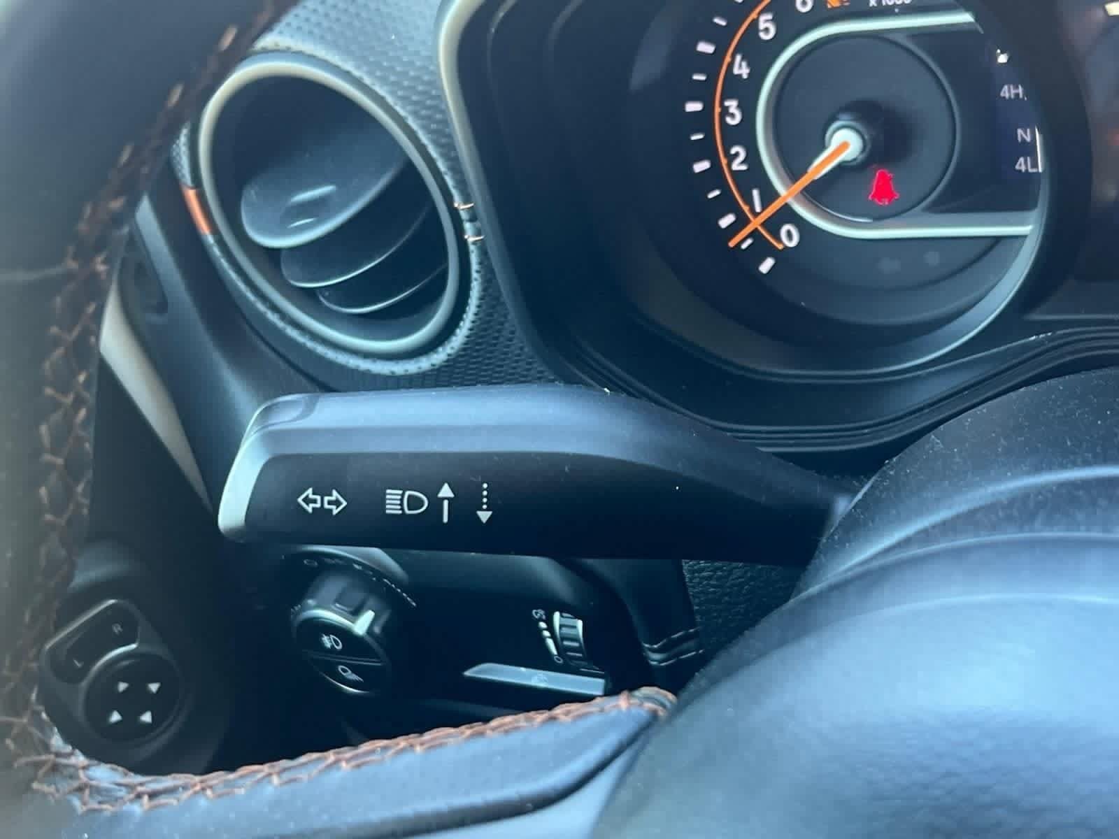 Used 2024 Jeep Gladiator Mojave w/ Convenience Group AWD/4WD image 19