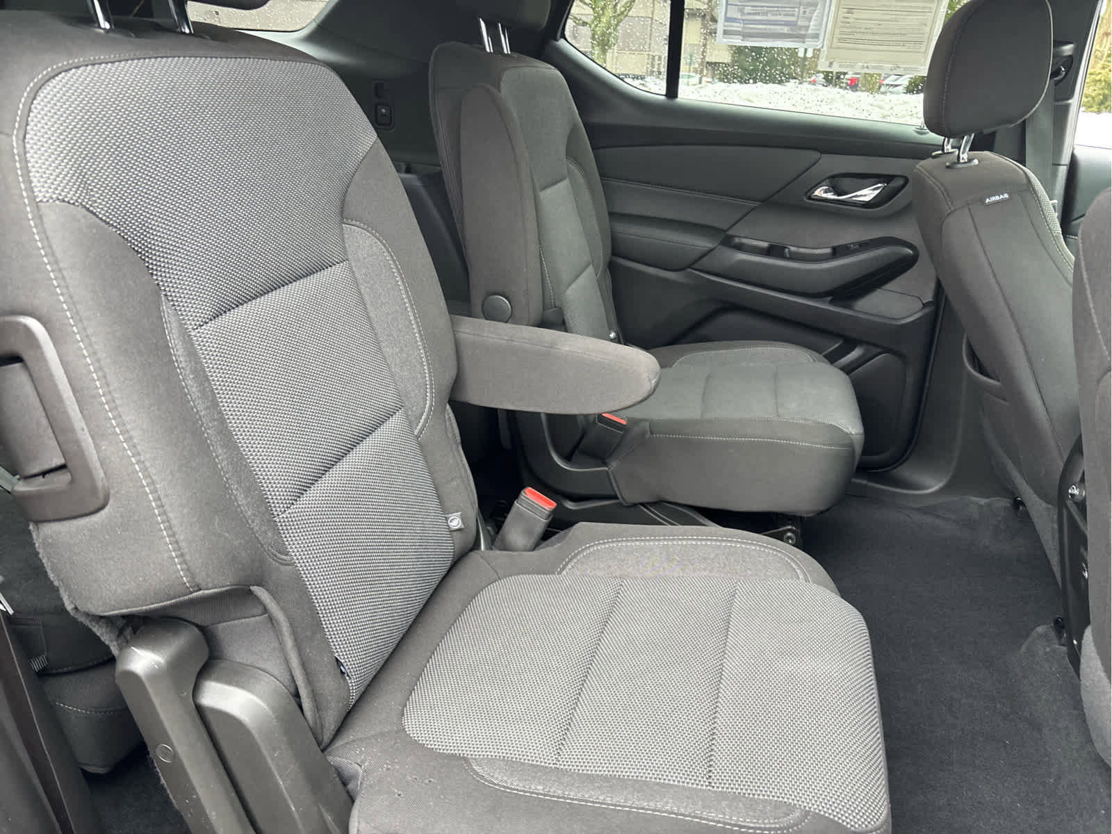 Used 2023 Chevrolet Traverse LT image 33