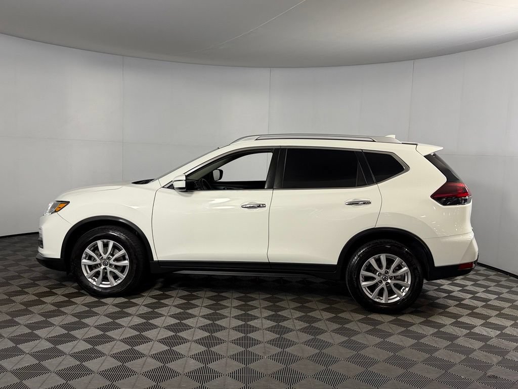Used 2020 Nissan Rogue SV FWD image 10