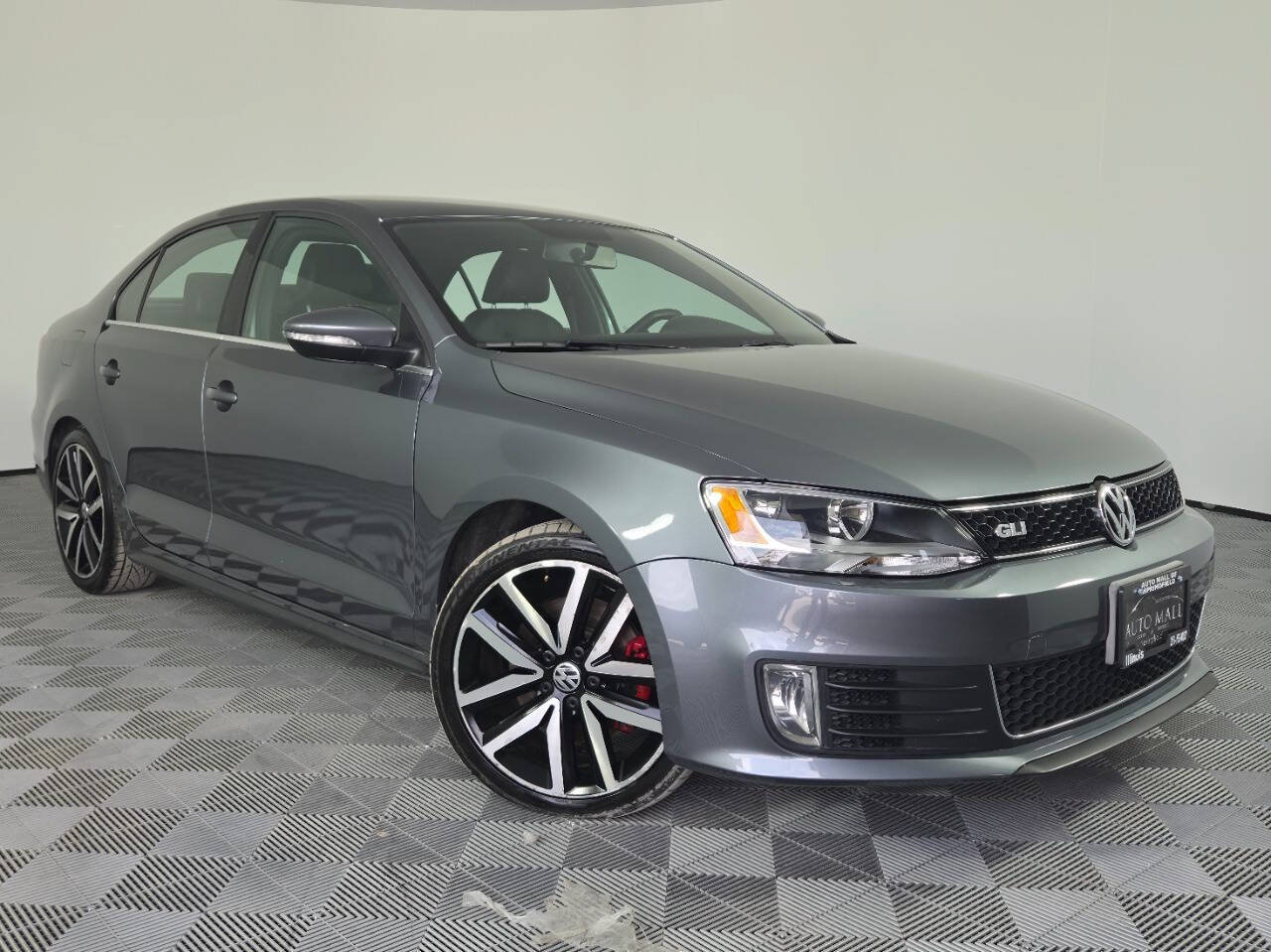 Used 2014 Volkswagen Jetta GLI FWD image 1