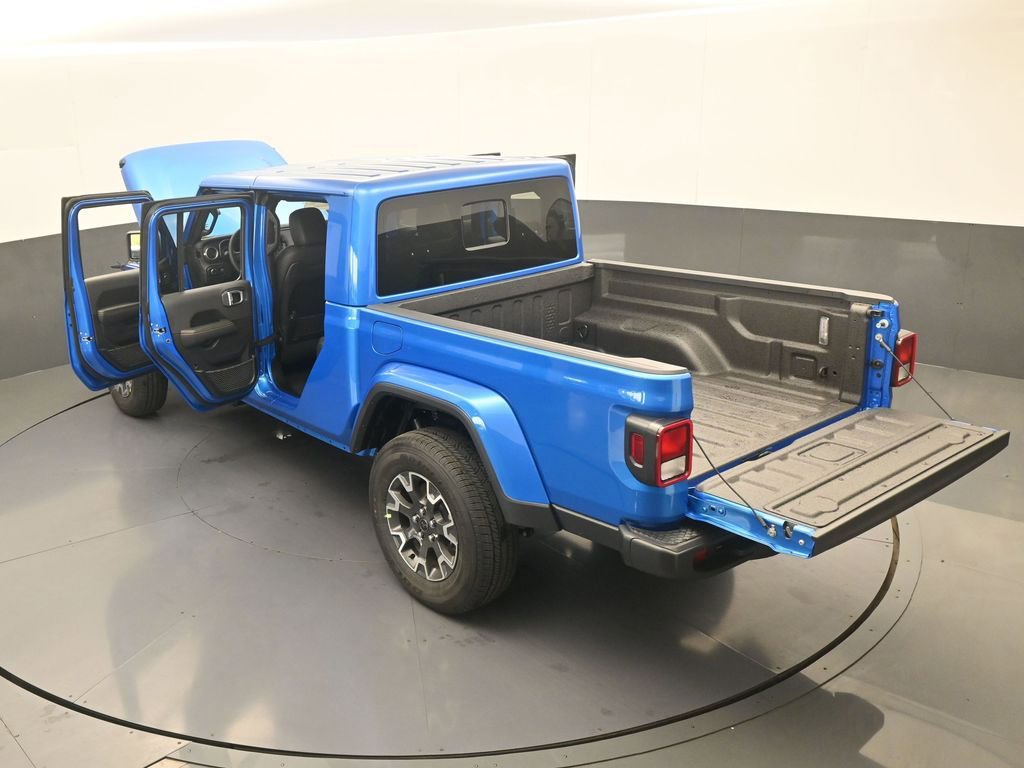 New 2026 Jeep Gladiator Sahara image 60