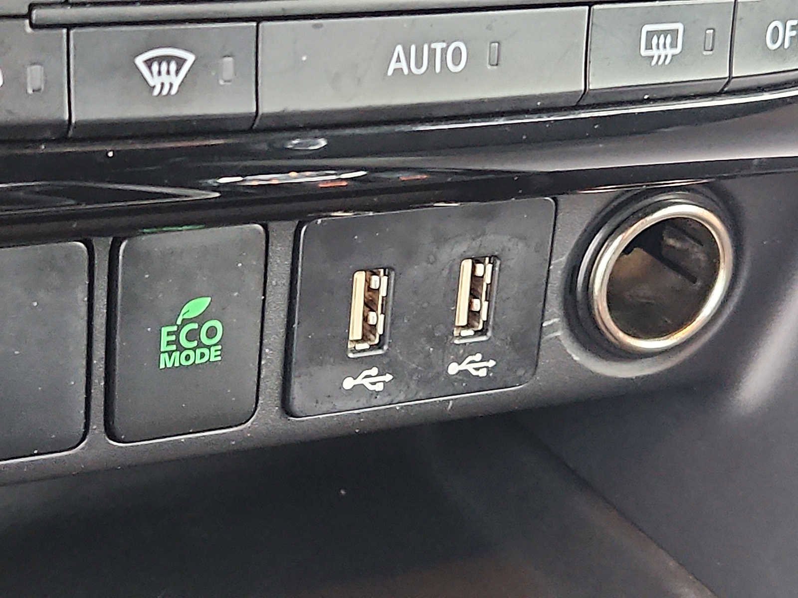 Used 2023 Mitsubishi Eclipse Cross LE image 25