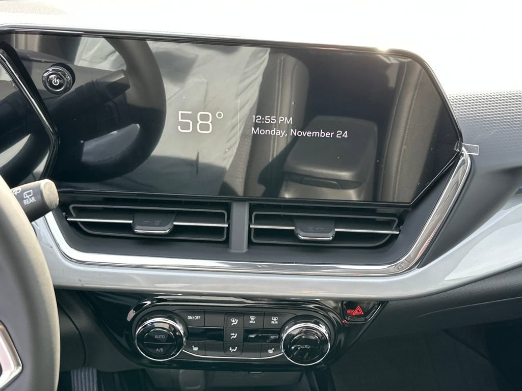 New 2026 Chevrolet Trax LT w/ Driver Confidence Package image 21