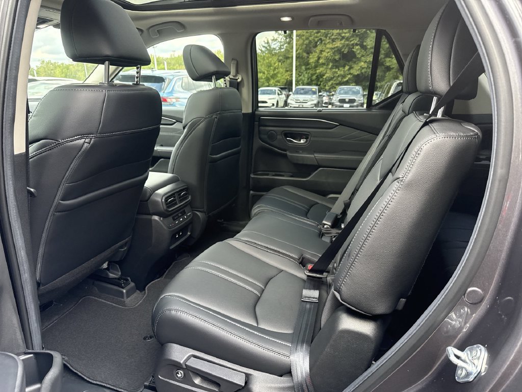 New 2026 Honda Pilot Touring image 25