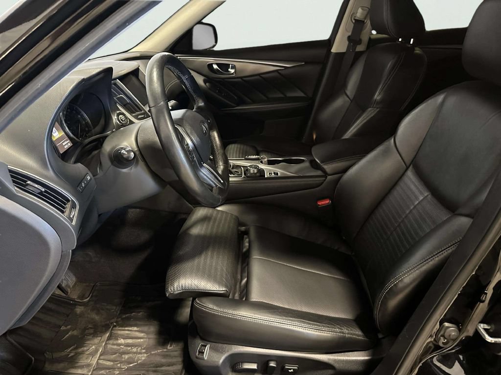 Used 2019 INFINITI Q50 Signature Edition w/ Cargo Package (L96) AWD/4WD image 13