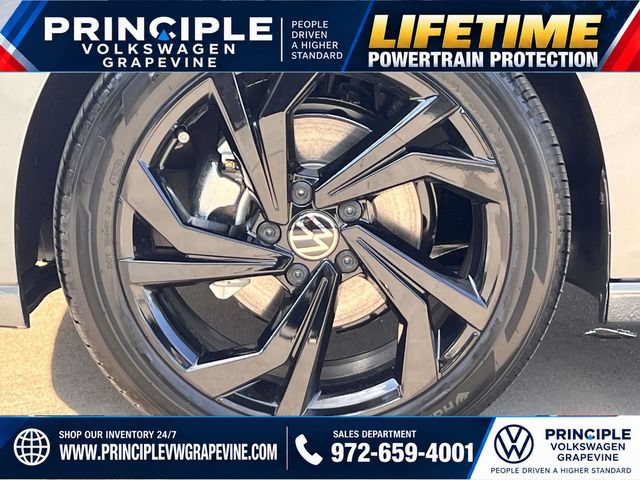 New 2027 Volkswagen Jetta SE FWD image 3