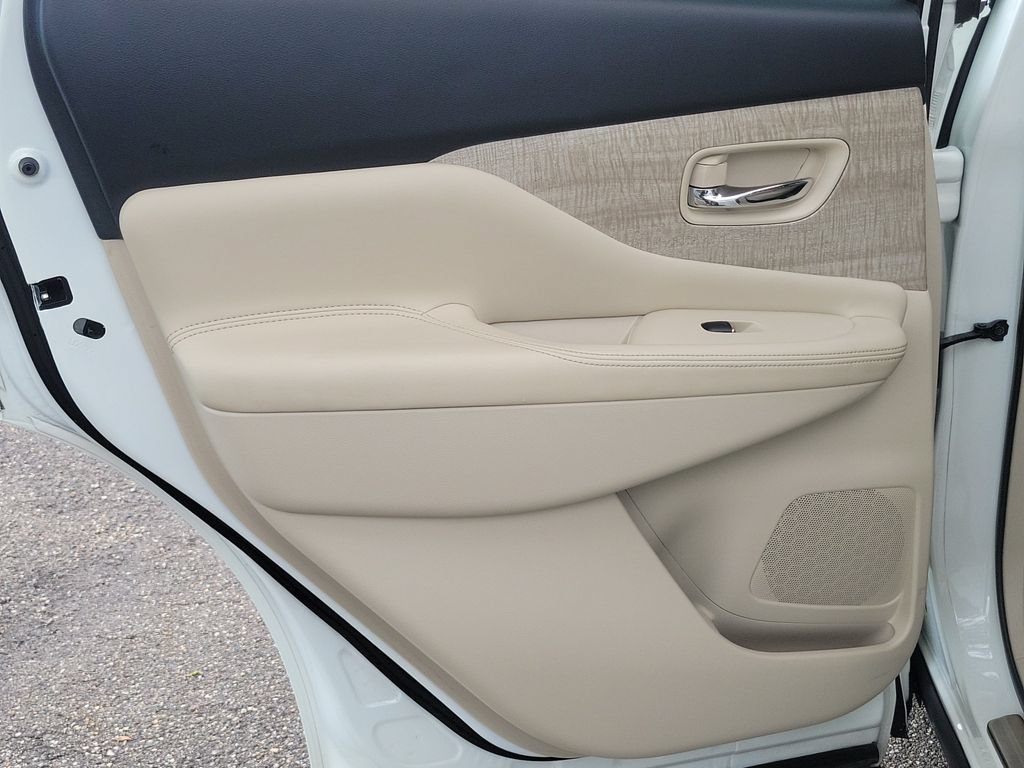 Used 2019 Nissan Murano SL w/ SL Technology Package AWD/4WD image 18