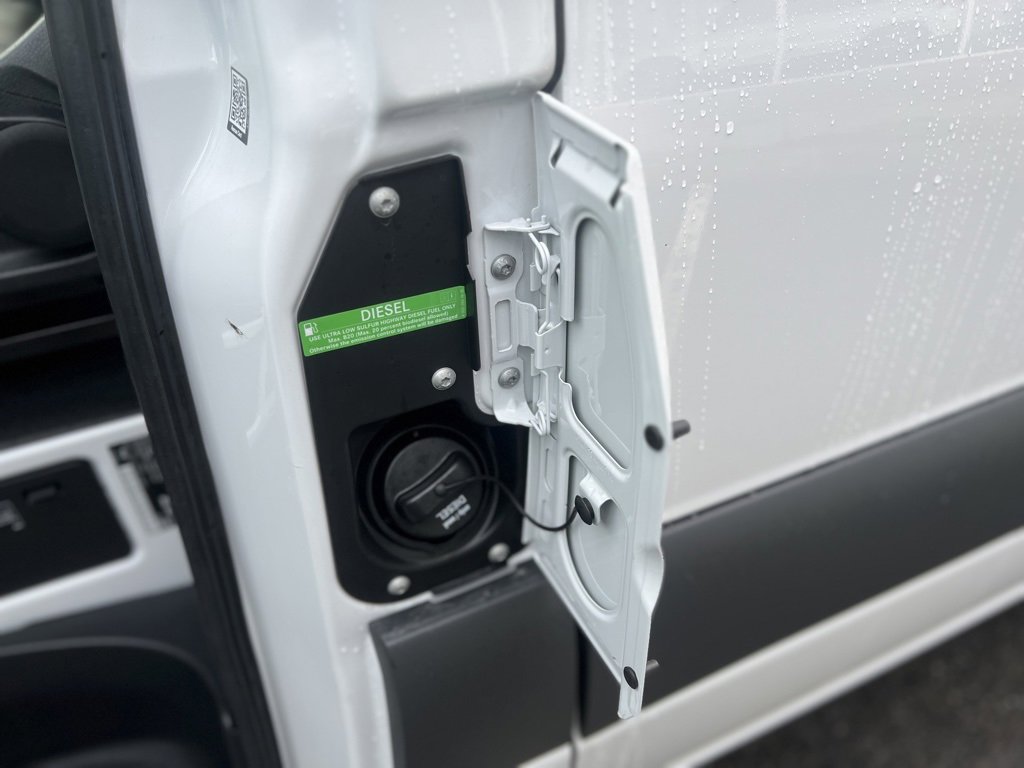 Used 2024 Mercedes-Benz Sprinter 3500 image 21