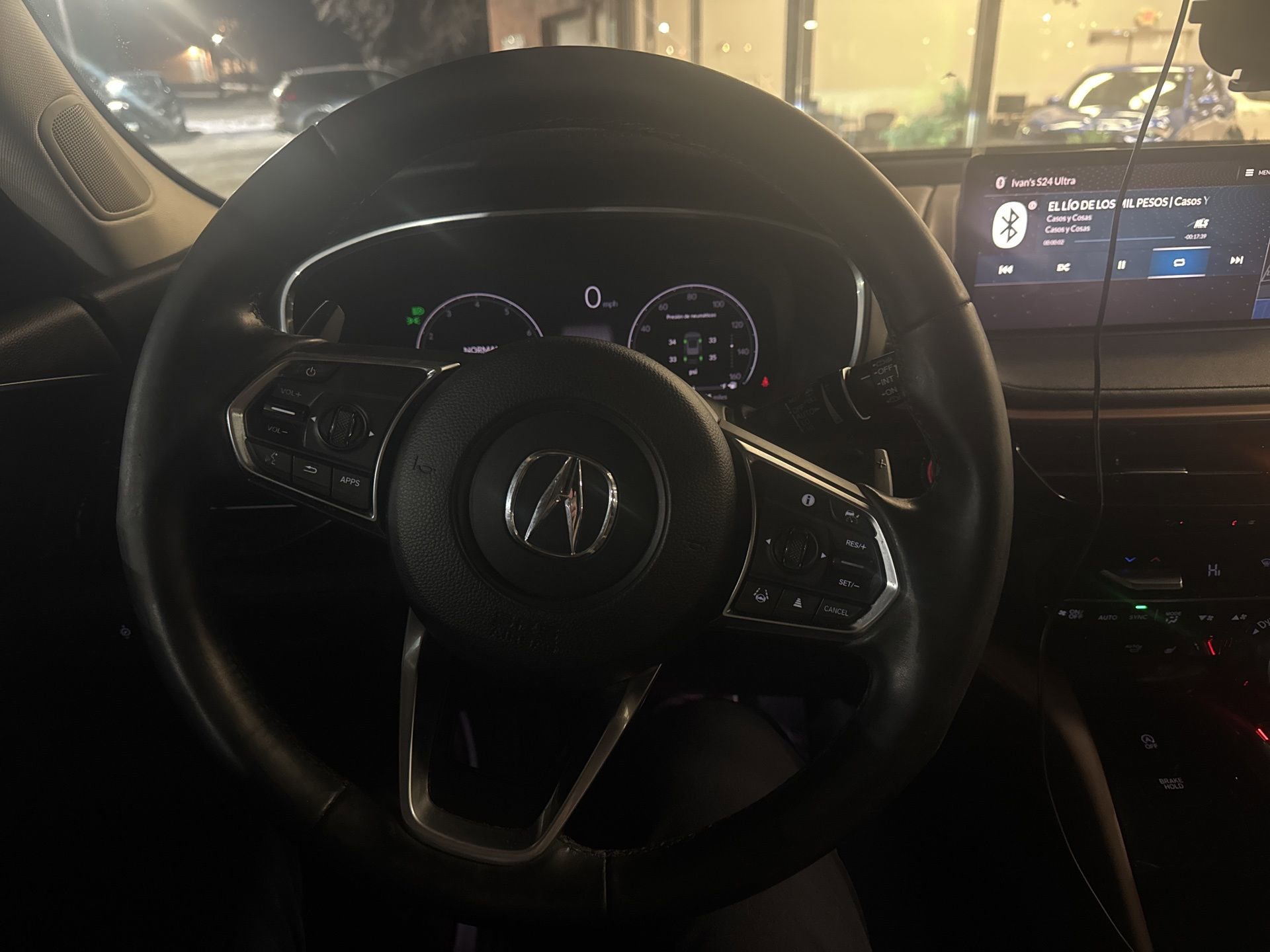 Used 2022 Acura MDX SH-AWD w/ Technology Package image 3