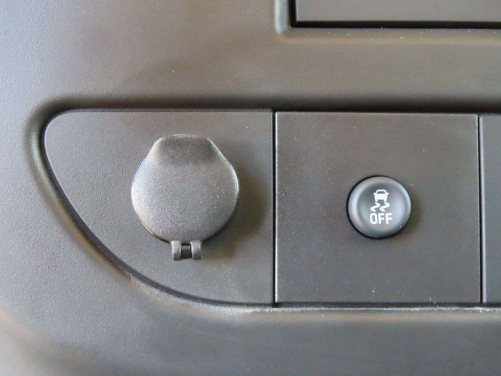 New 2025 Chevrolet Express 3500 w/ Power Convenience Package image 9