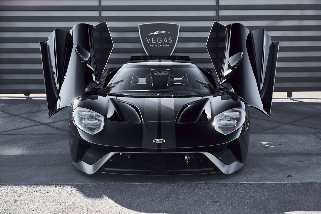 Used 2020 Ford GT Carbon Series image 29