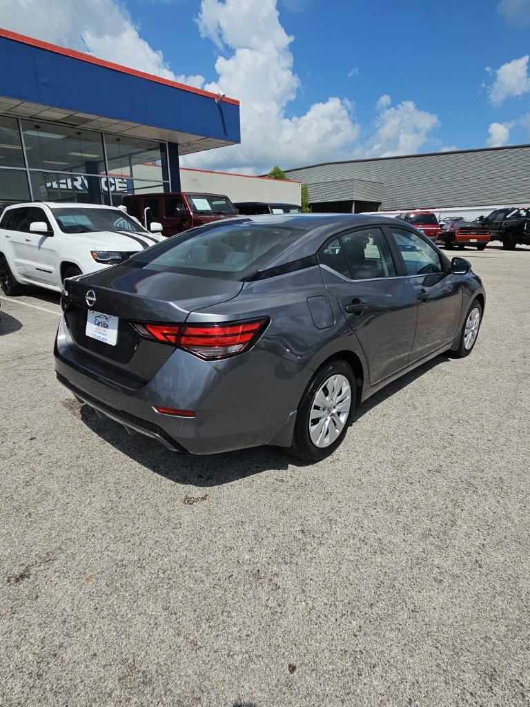 Used 2025 Nissan Sentra S FWD image 7