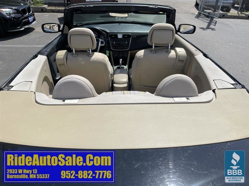 Used 2013 Chrysler 200 Touring FWD image 21