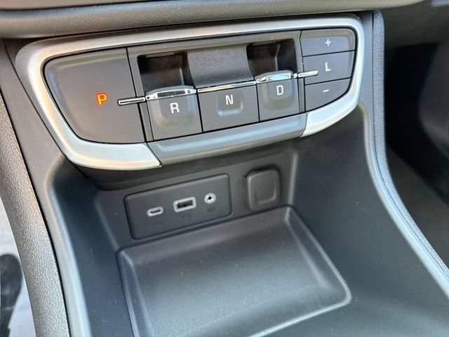 Used 2023 GMC Terrain SLE w/ Driver Convenience Package FWD image 20