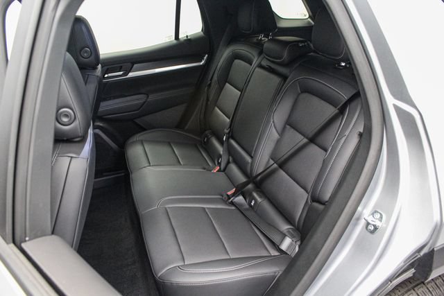 New 2027 GMC Terrain Elevation w/ Elevation Premium Package AWD/4WD image 13