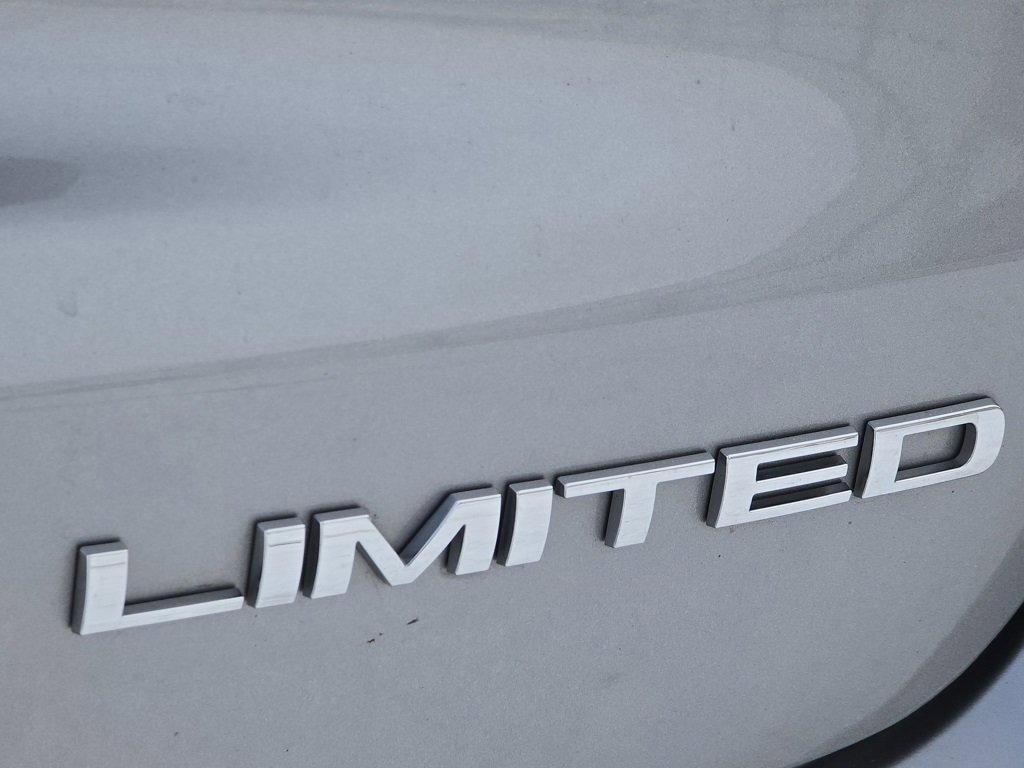 Used 2022 Jeep Compass Limited image 23