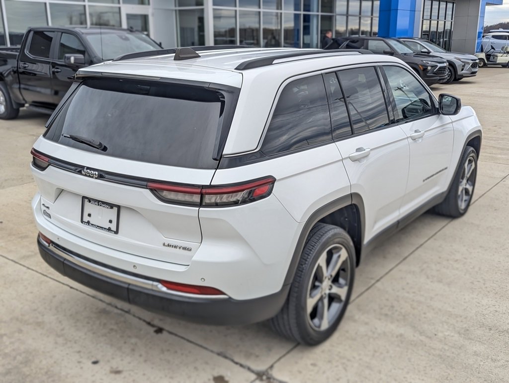 Used 2023 Jeep Grand Cherokee Limited image 7