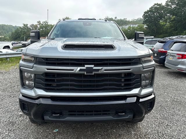 Used 2024 Chevrolet Silverado 2500 Custom w/ Custom Value Package AWD/4WD image 8