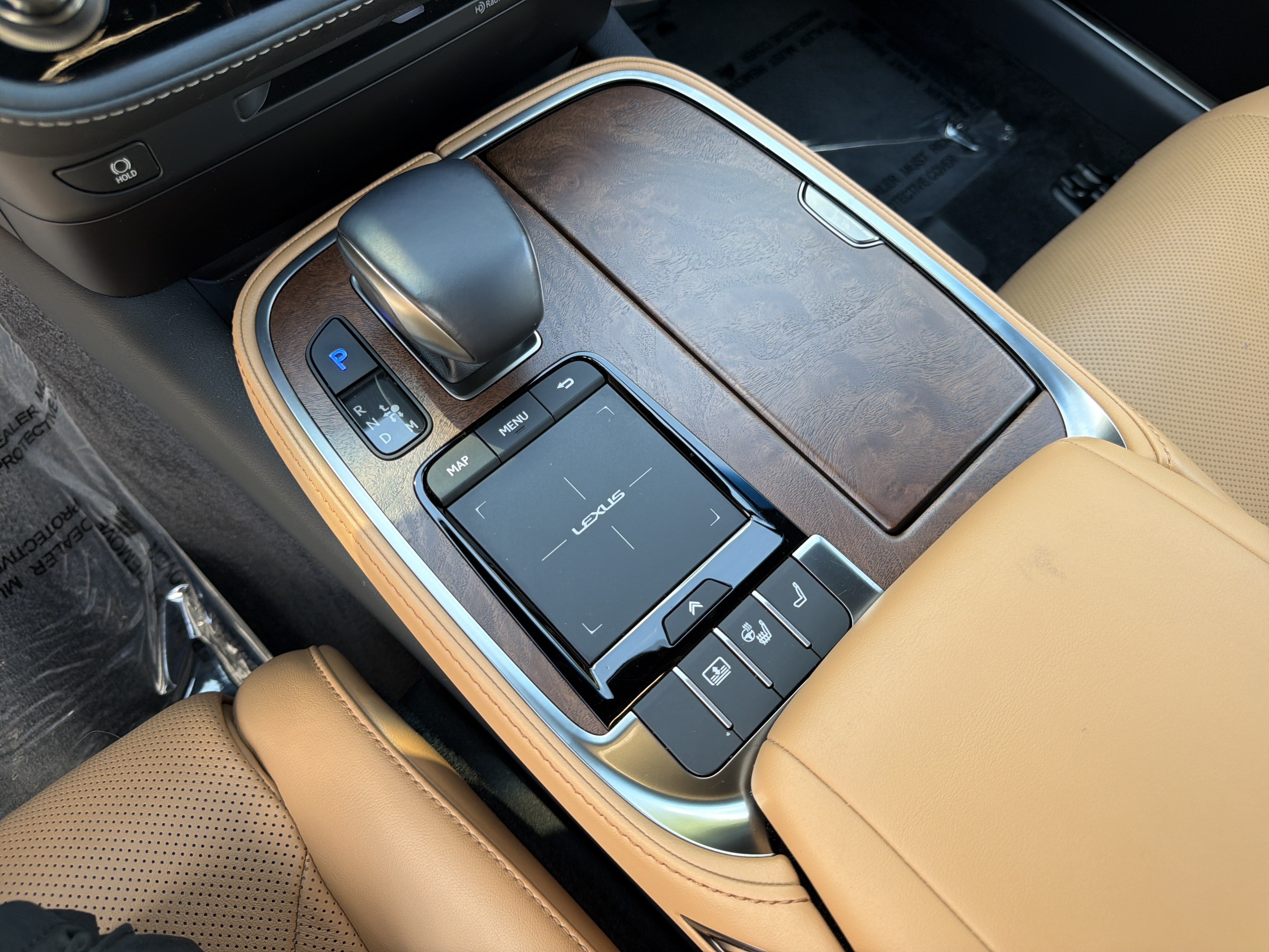 Used 2021 Lexus LS 500 w/ Accessory Package (Z2) RWD image 29