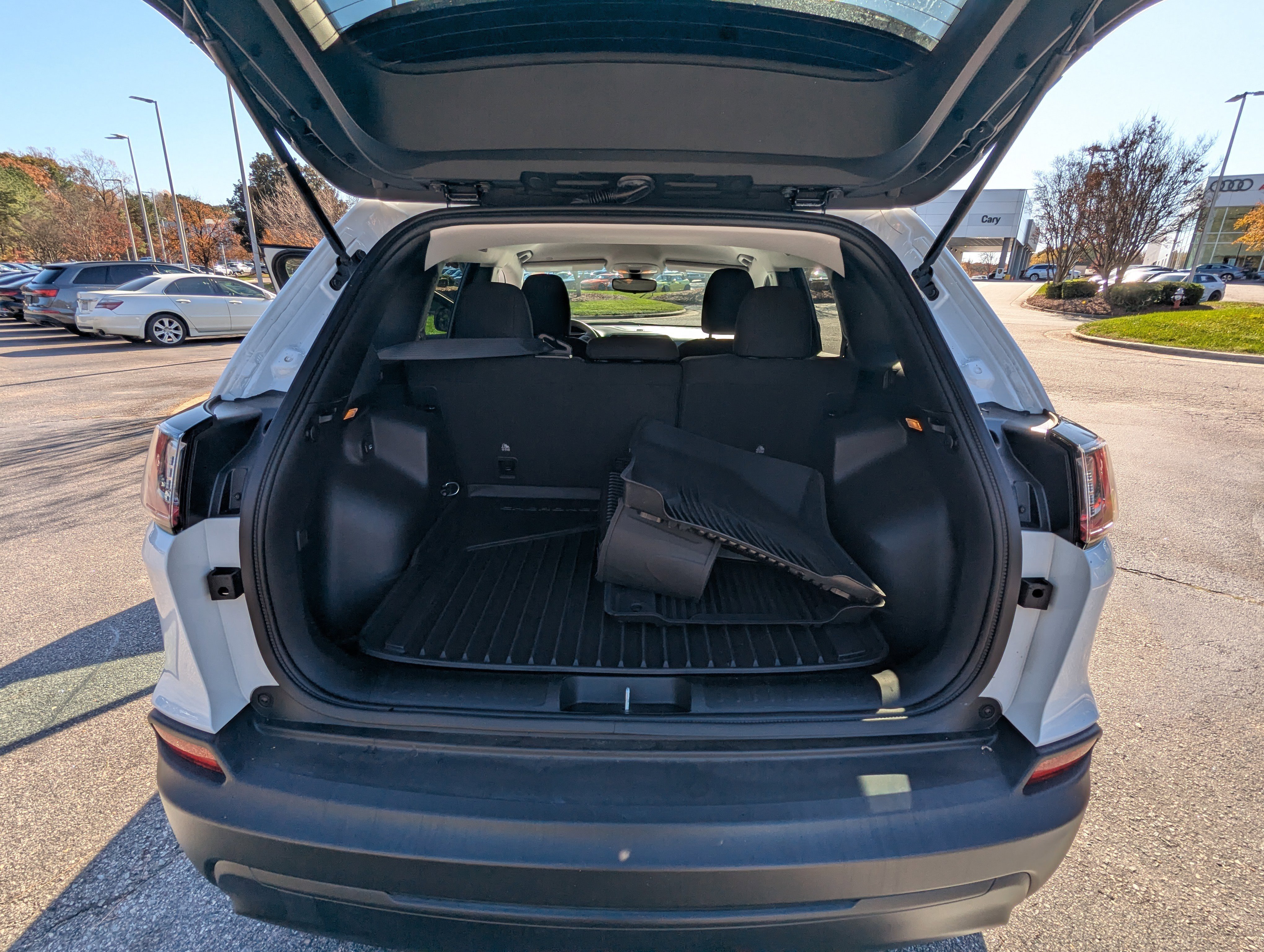 Certified 2021 Jeep Cherokee Latitude image 14