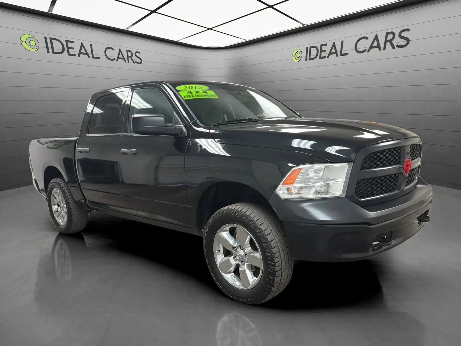 Used 2015 RAM 1500 Tradesman w/ Popular Equipment Group AWD/4WD image 3