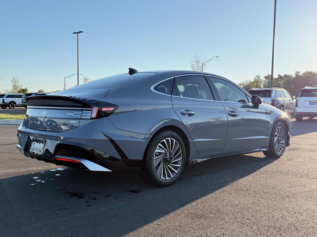 Certified 2024 Hyundai Sonata Limited FWD image 5