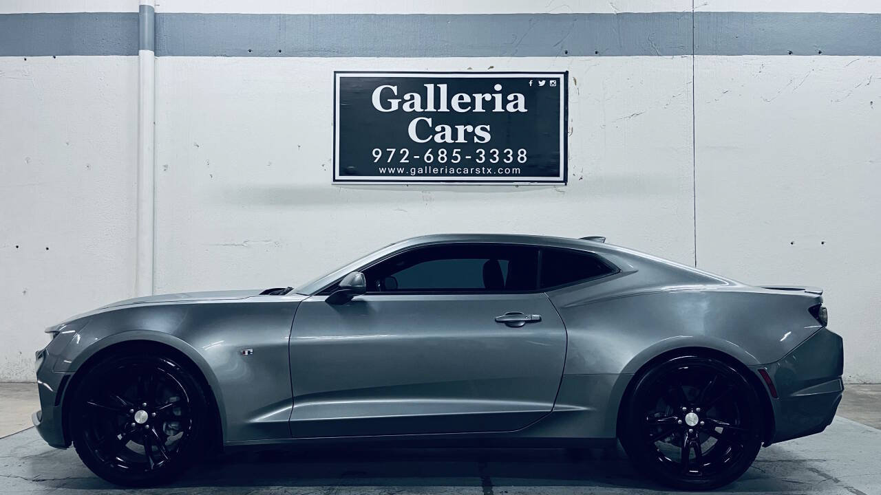 Used 2019 Chevrolet Camaro LT RWD image 1