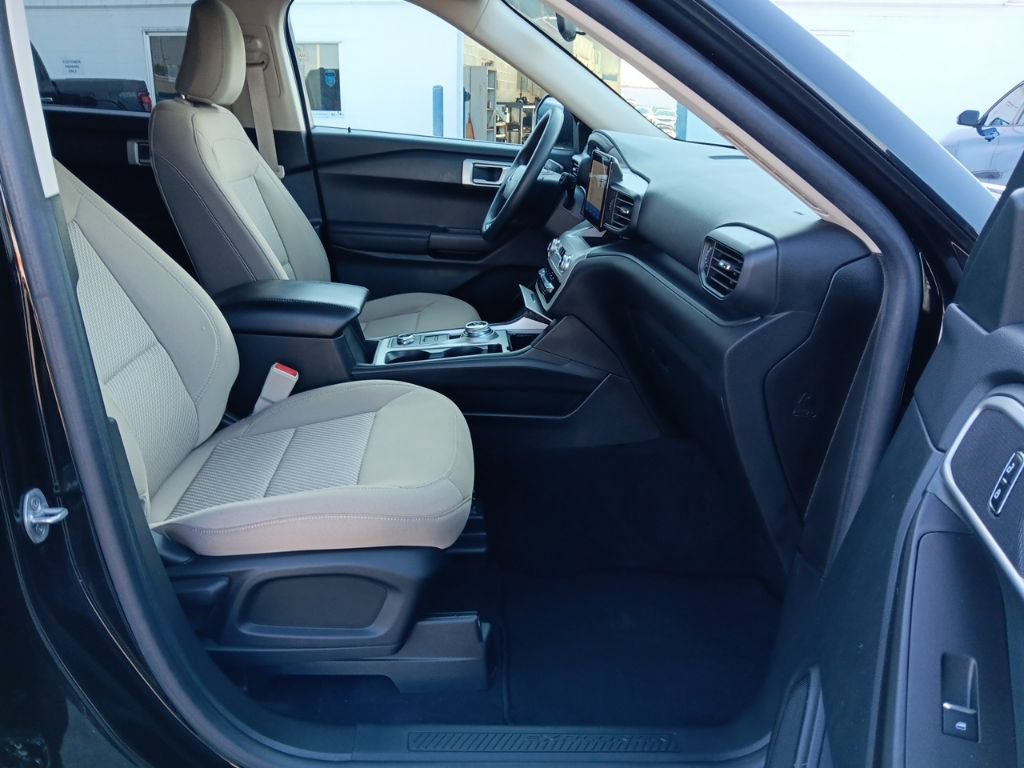 Used 2023 Ford Explorer 4WD image 37