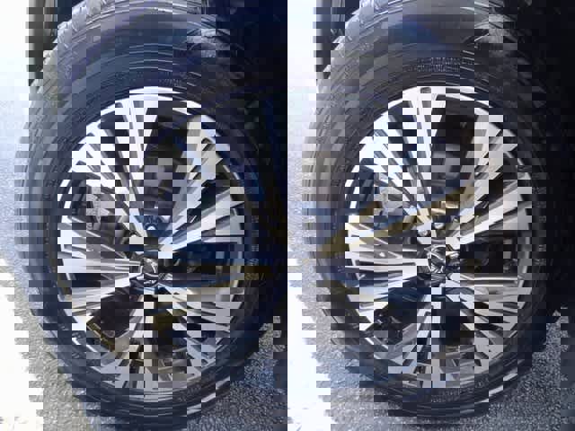 Used 2023 Nissan Rogue SV image 37