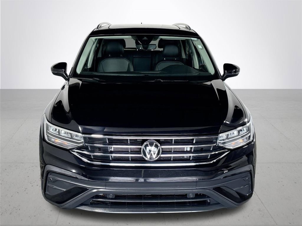 Used 2022 Volkswagen Tiguan SE image 3