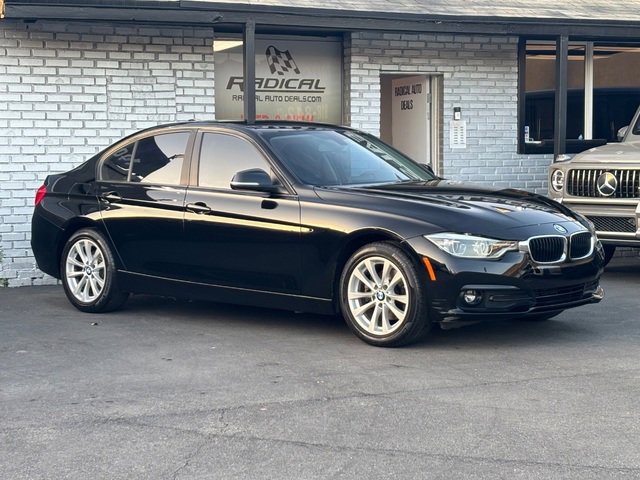 Used 2018 BMW 320i Sedan RWD image 9